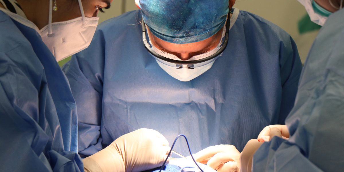 Dr. Dheeraj Kondamudi – Best Head & Neck Cancer Surgeon in Vizag