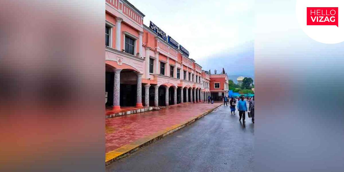 Visakhapatnam Railway Station Marks 130 Years, Expansion to 14 Platforms Planned