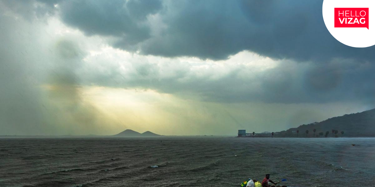 Andhra Pradesh Braces for Very Severe Cyclone; Landfall Likely Between Bapatla and Vizag on October 28